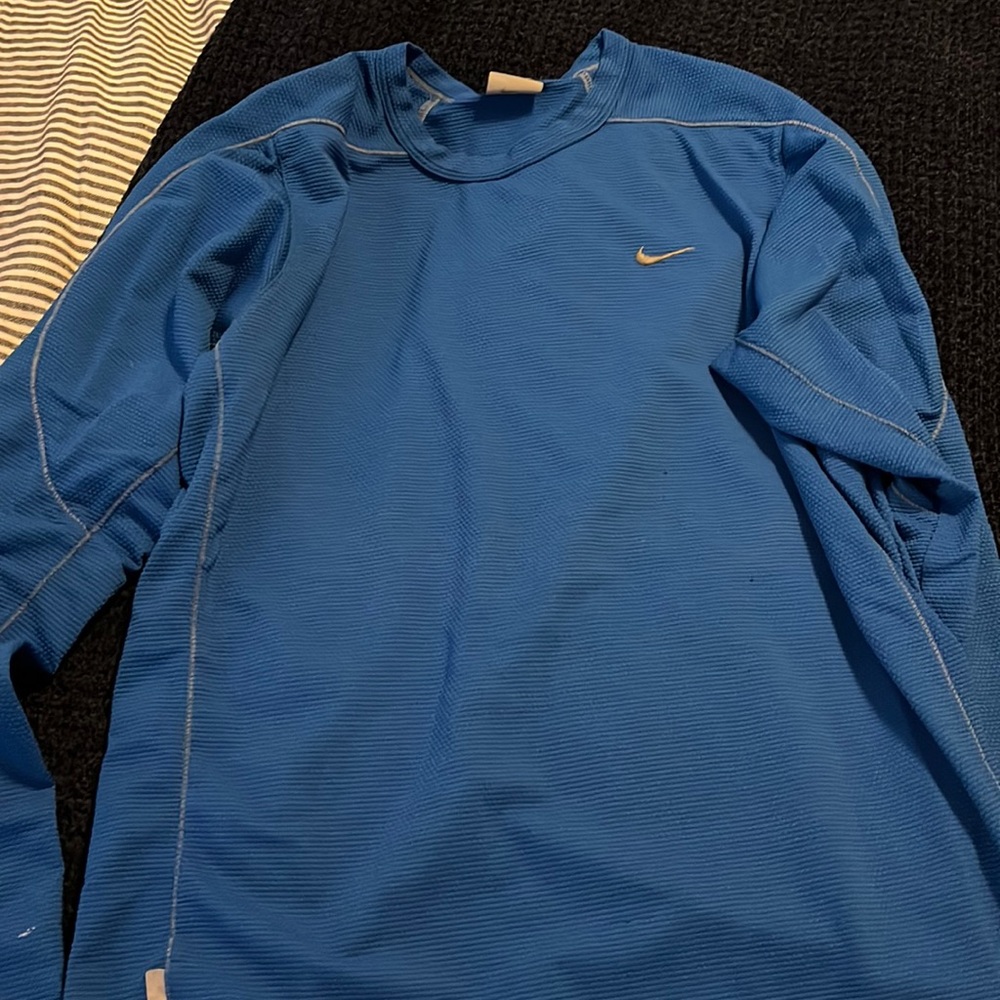 Men’s Nike small long sleeve